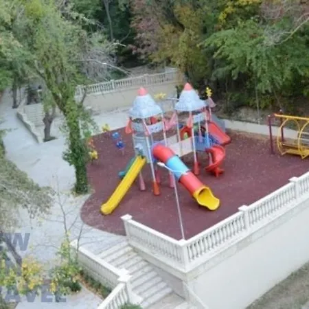 Calm & Fully Equipped Argisht Partez Apartment *