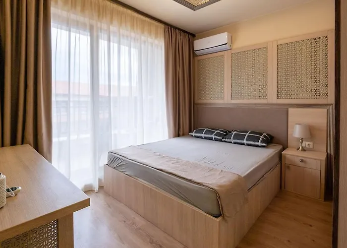 Calm & Fully Equipped Argisht Partez Warna